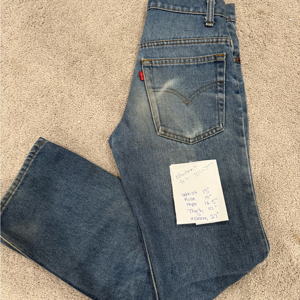 Vintage Levi 701 - student fit